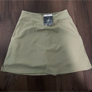 Women’s workout Skort with Pockets NWT